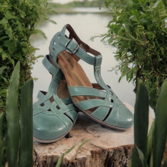 Cobb Hill by New Balance women's 6W Aubrey sandle. Great shoes for work … - Picture 4 of 12